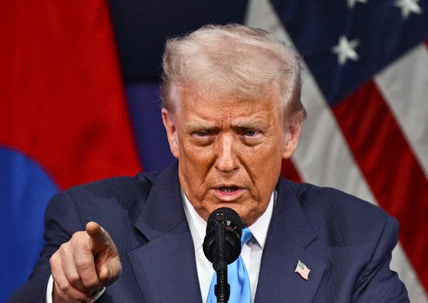 Trump Stands His Ground on Gaza Truce Amid Israeli Airstrikes