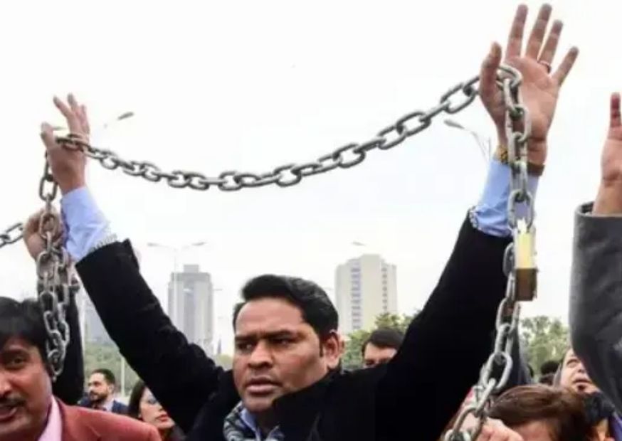 Press Freedom Under Threat as Punjab, Islamabad Emerge as Deadliest Zones for Journalists