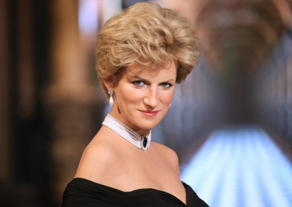 Princess Diana Immortalised in Paris in Iconic ‘Revenge Dress’