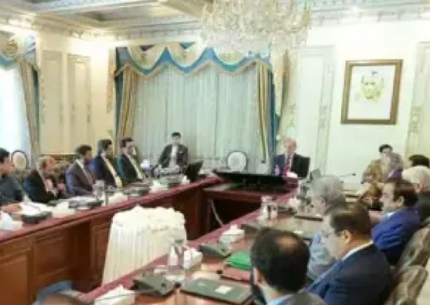 Experts Warn of Deep Fault Lines as Govt Pushes New Amendment