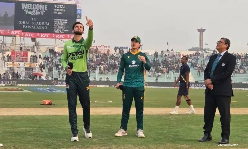 Shaheen Shah Afridi Leads Pakistan as Team Chooses to Field in Faisalabad ODI Opener