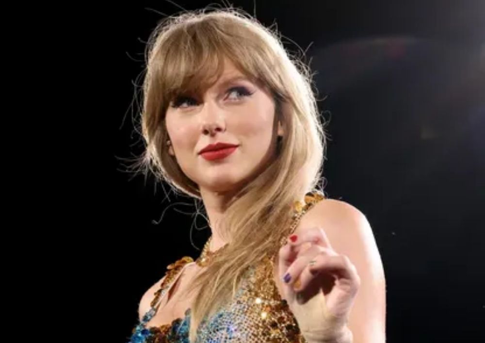 Taylor Swift Brightens Holidays With Generous Donations to Children’s Charities