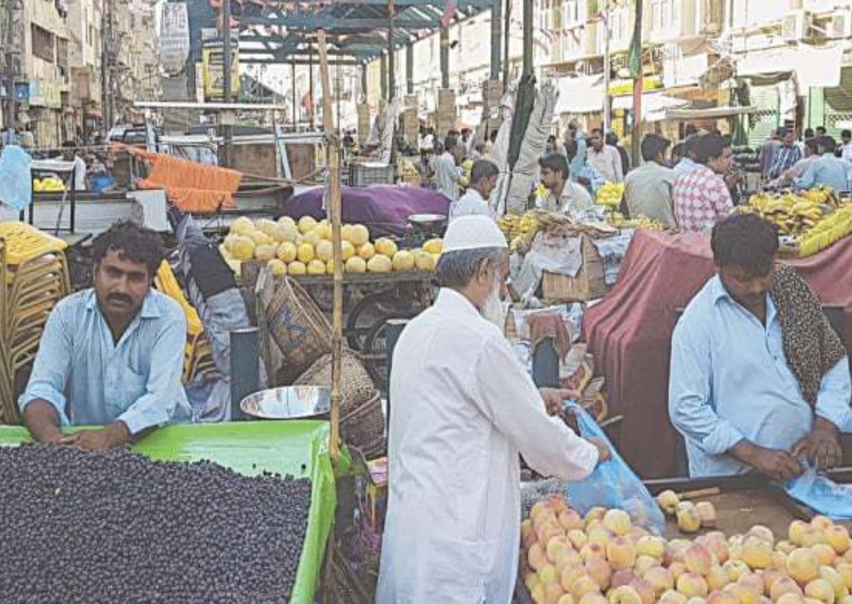 Cautious Hope or Fragile Confidence? Pakistanis Weigh Economic Prospects for 2026